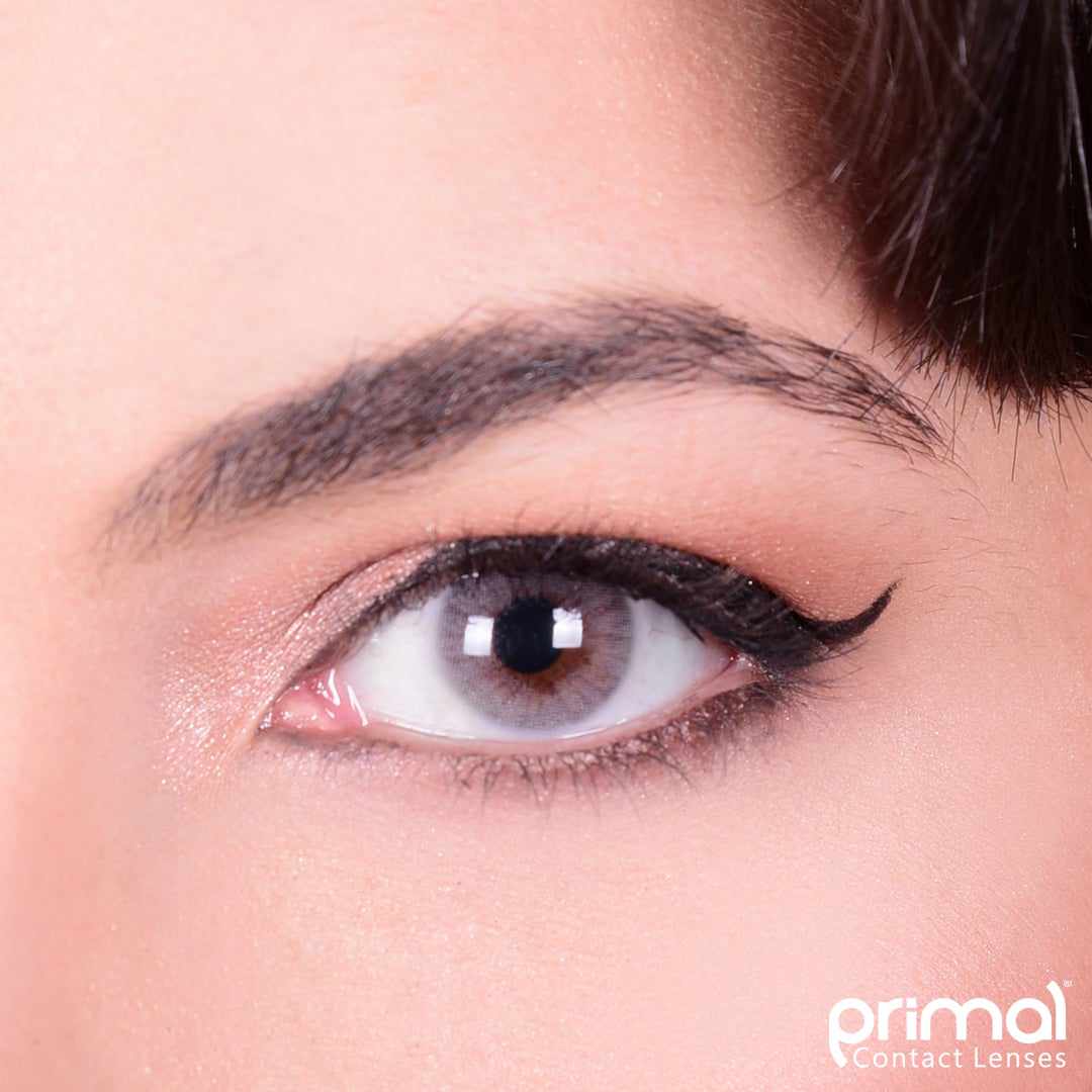 Pure Ash Natural Contacts Model Eyes Closeup