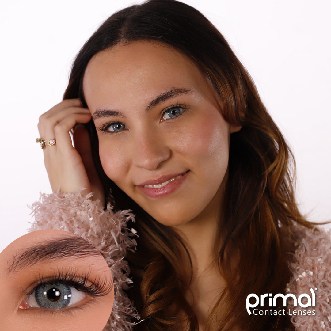 Dream Ocean Contacts Lens Model Portrait