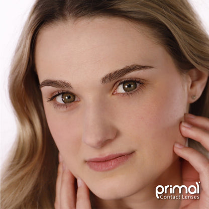 Delightful Honey Contact Lenses Model Closeup