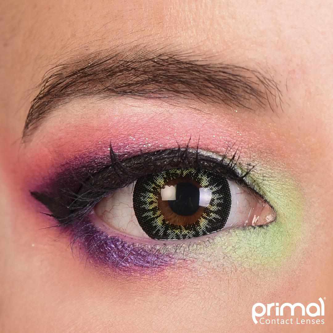 Mesmerize Emerald Natural Contacts Eyes Closeup